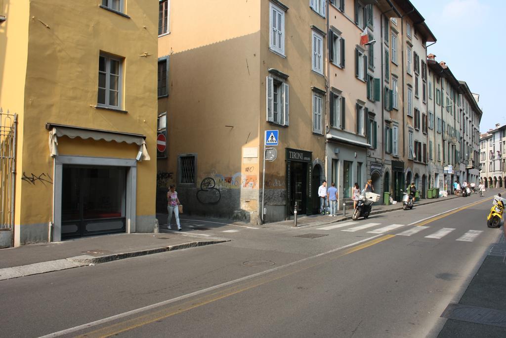 Suite Tower Bergamo Bagian luar foto